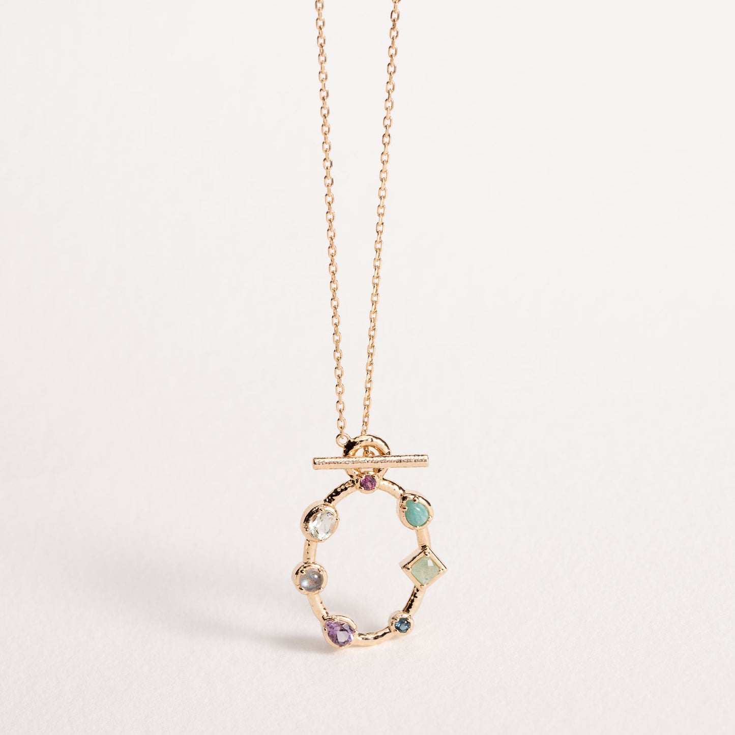 COLLIER DIANA
