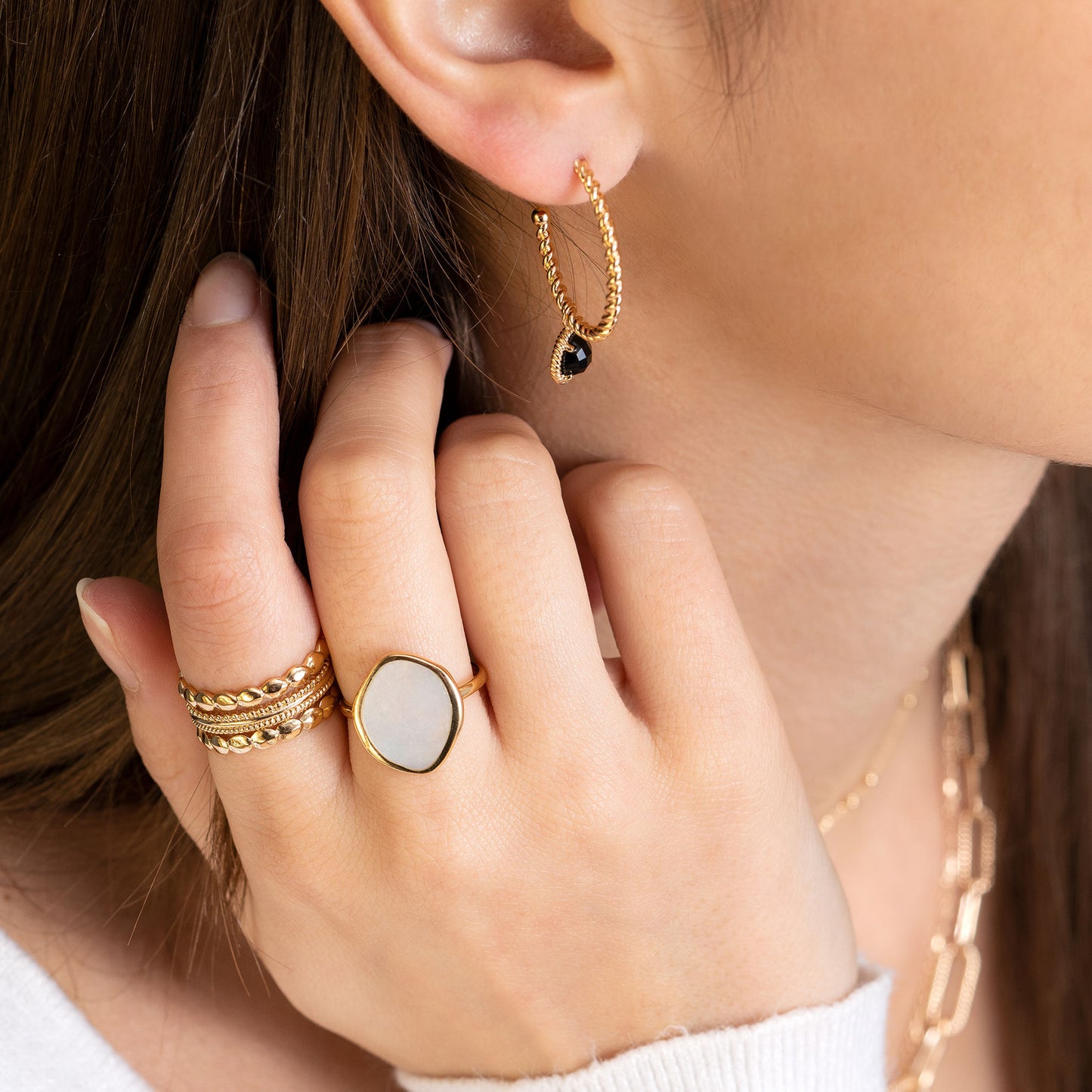 LISE BLACK AGATE HOOPS