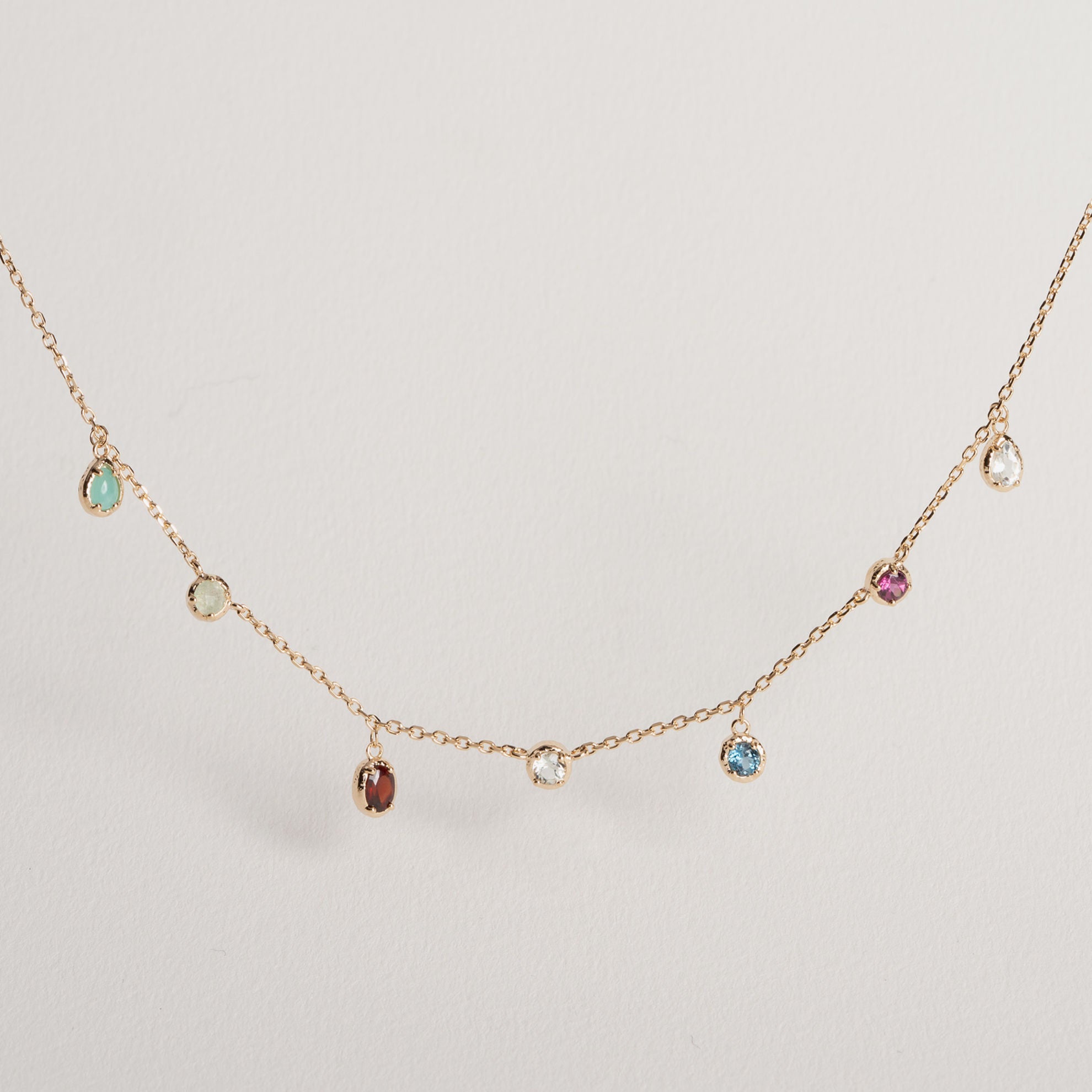 COLLIER LINA