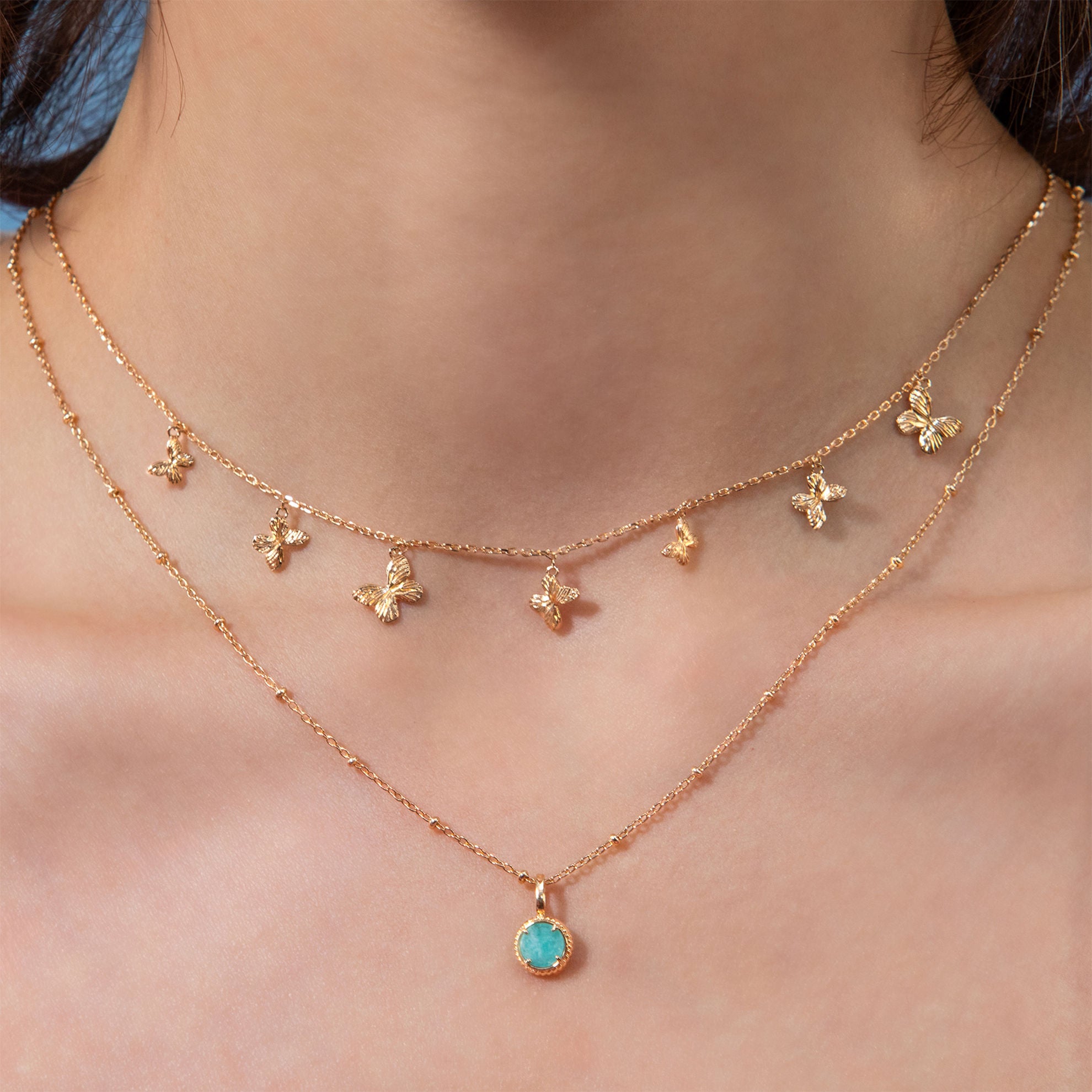 COLLIER SCARLETT