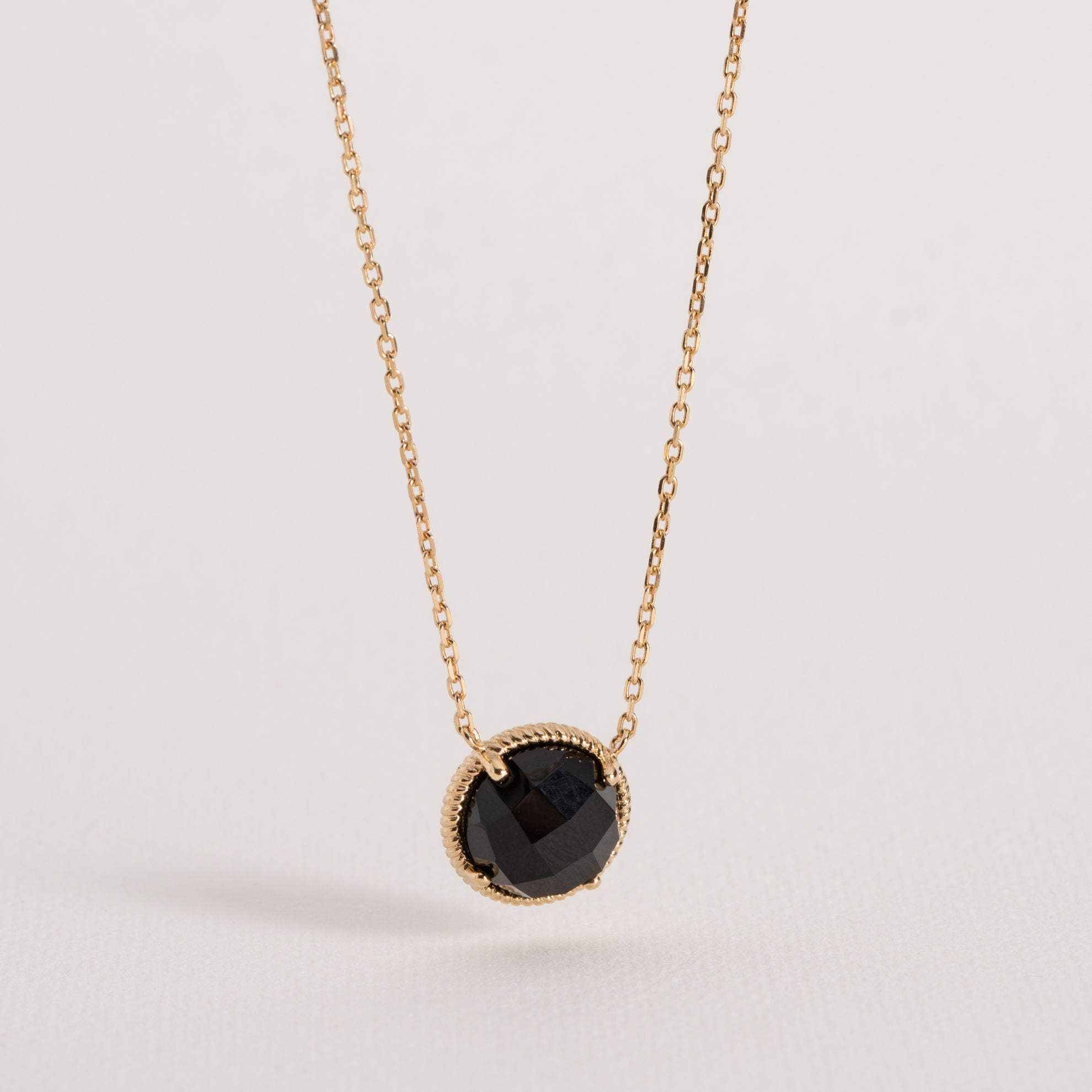 BLACK AGATE NECKLACE