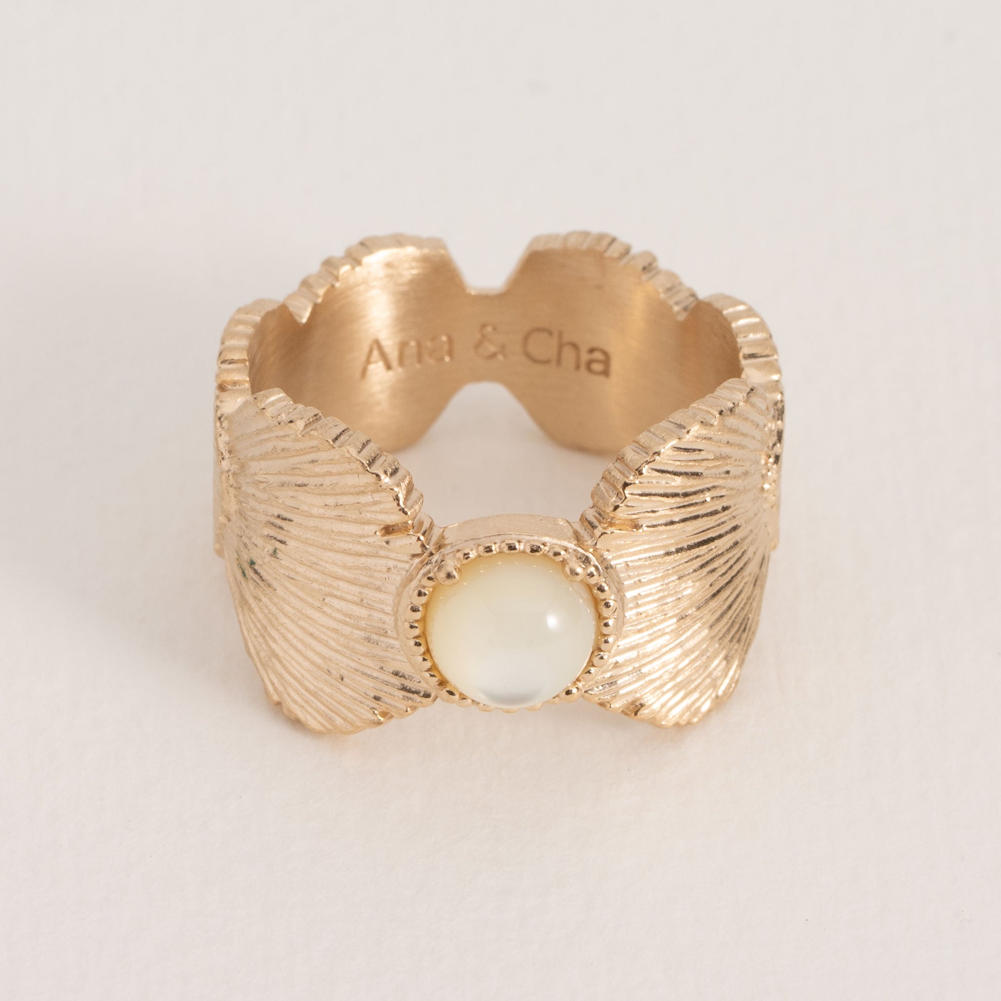 LOUISON RING MOONSTONE