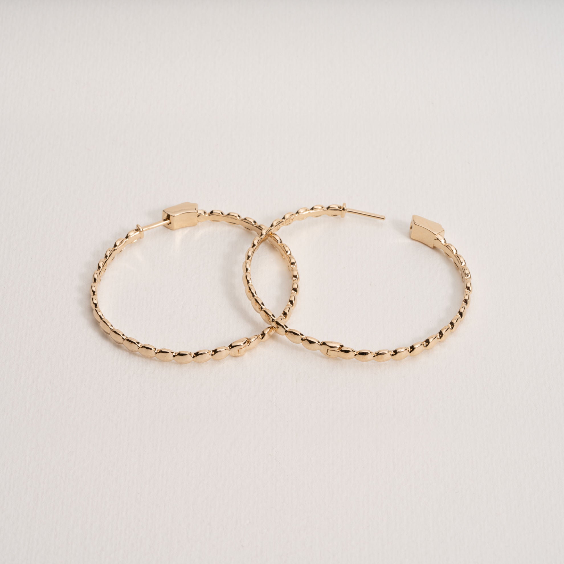 NOHA HOOP EARRINGS 40 MM