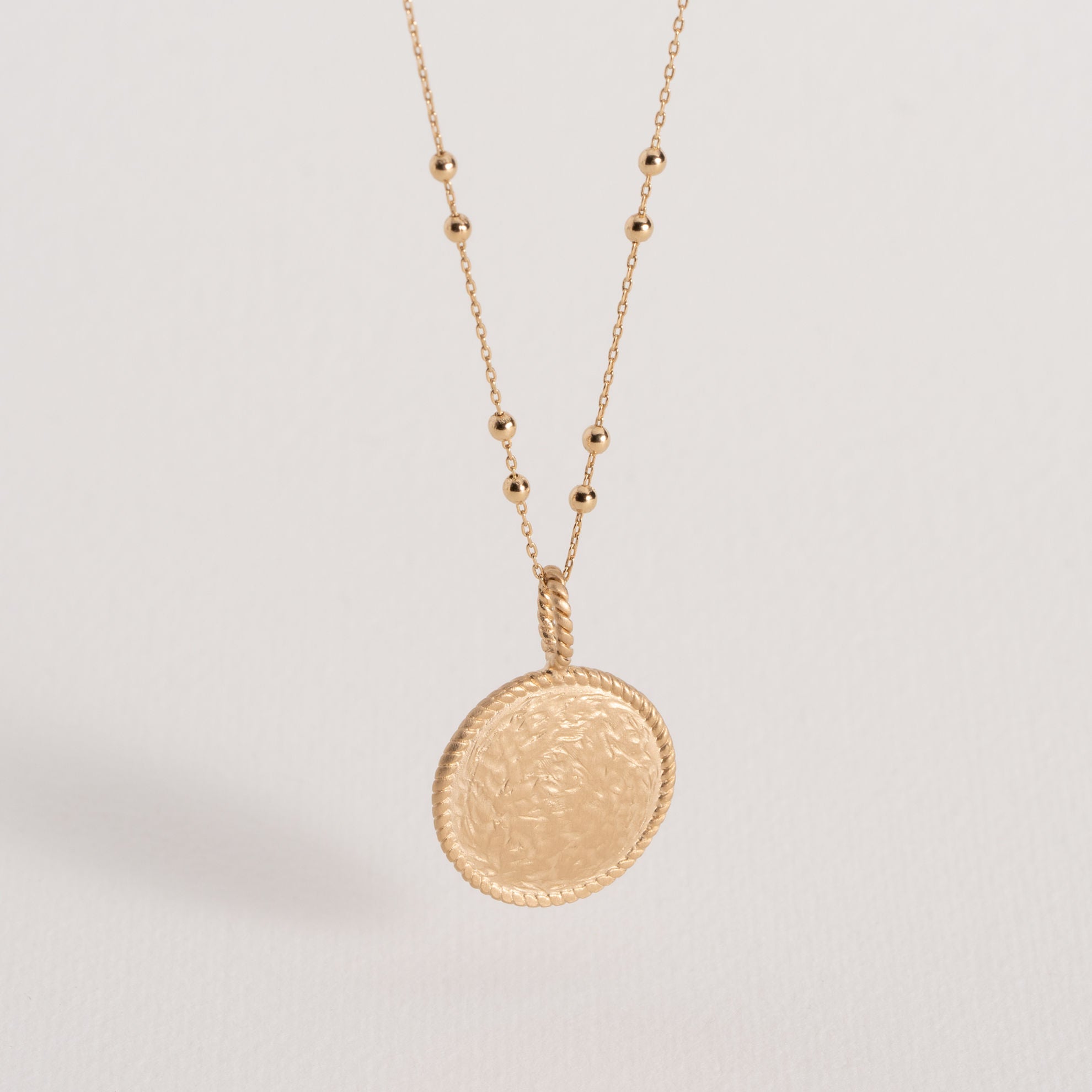 PENDENTIF MADELEINE