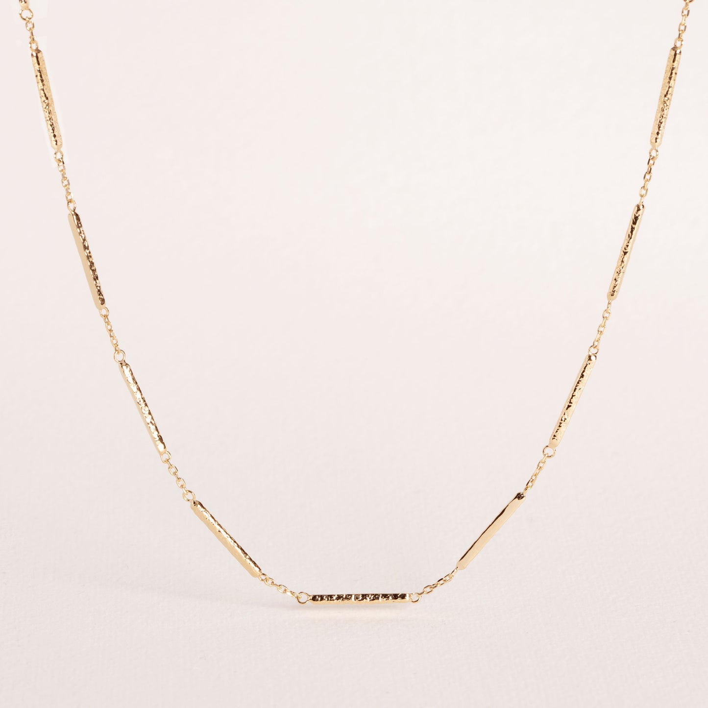 COLLIER ANIA