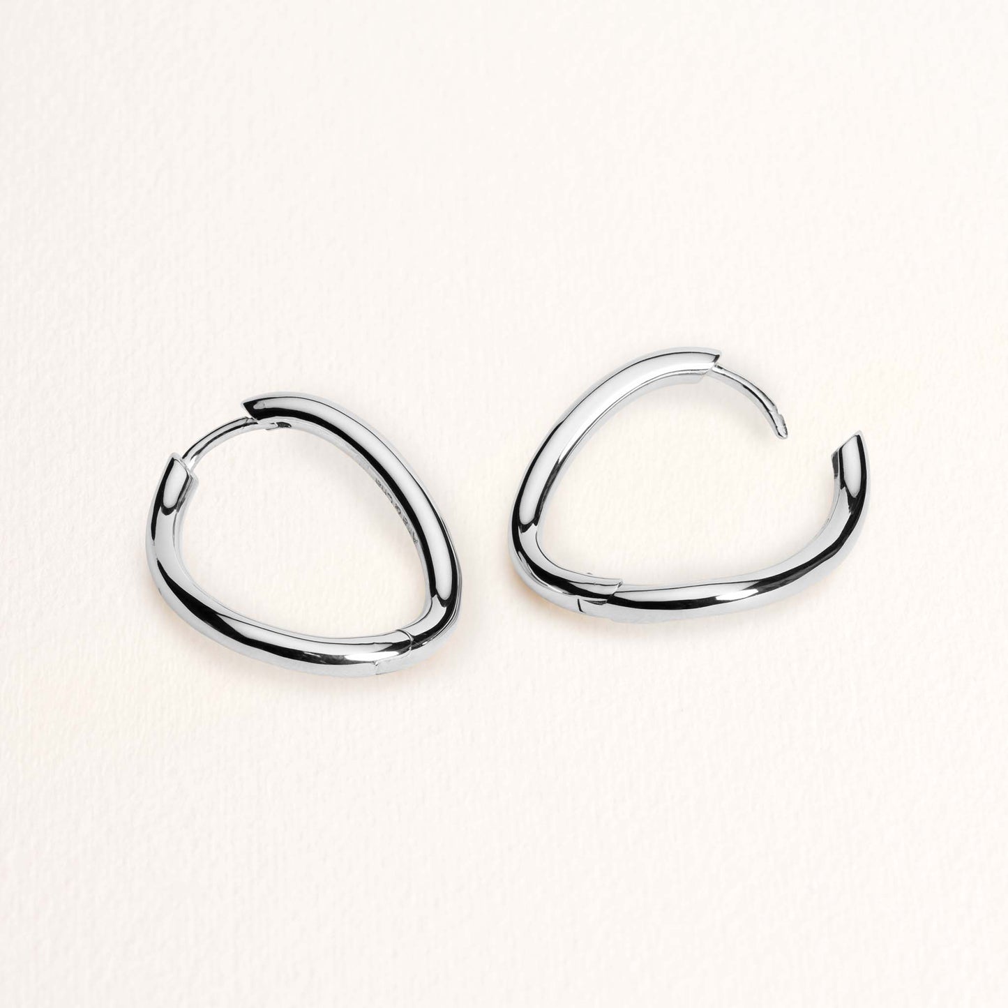 LINDSAY HOOP EARRINGS