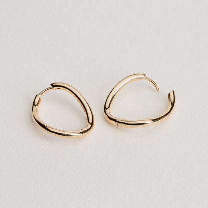 LINDSAY HOOP EARRINGS