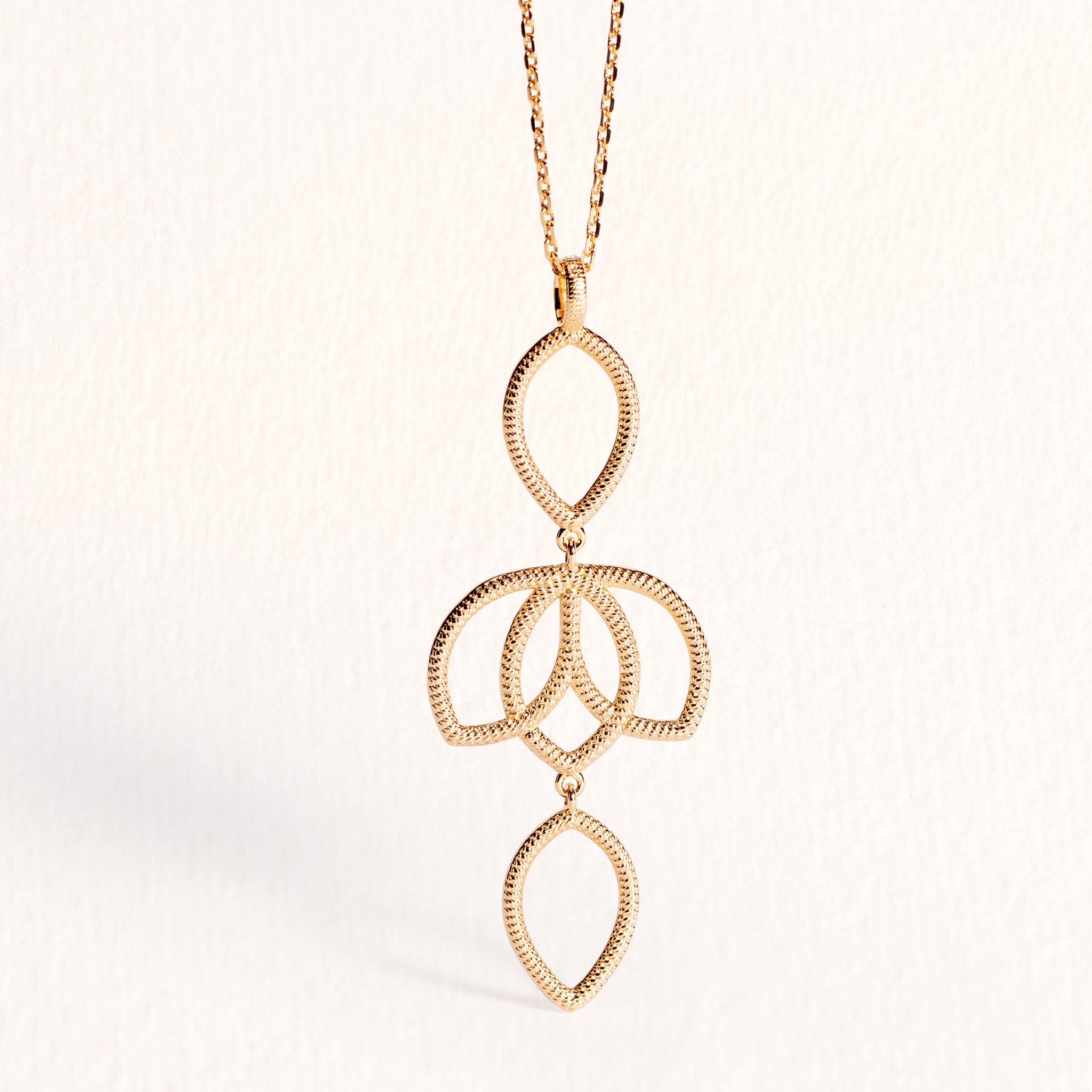ALMA NECKLACE