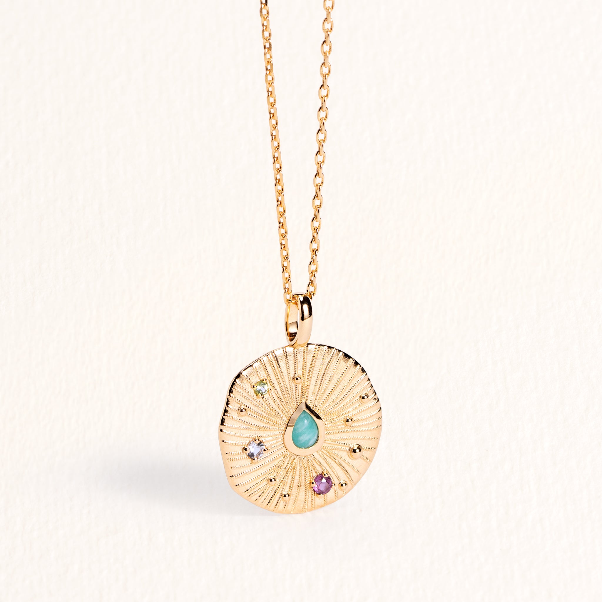 COLLIER GABRIELLA