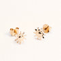 Puces d’oreilles Solena dorées en plaqué or 18 carats en forme de petit soleil texturé