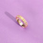 Bague Astrid dorée en plaqué or 18 carats aux lignes fines et à la texture striée