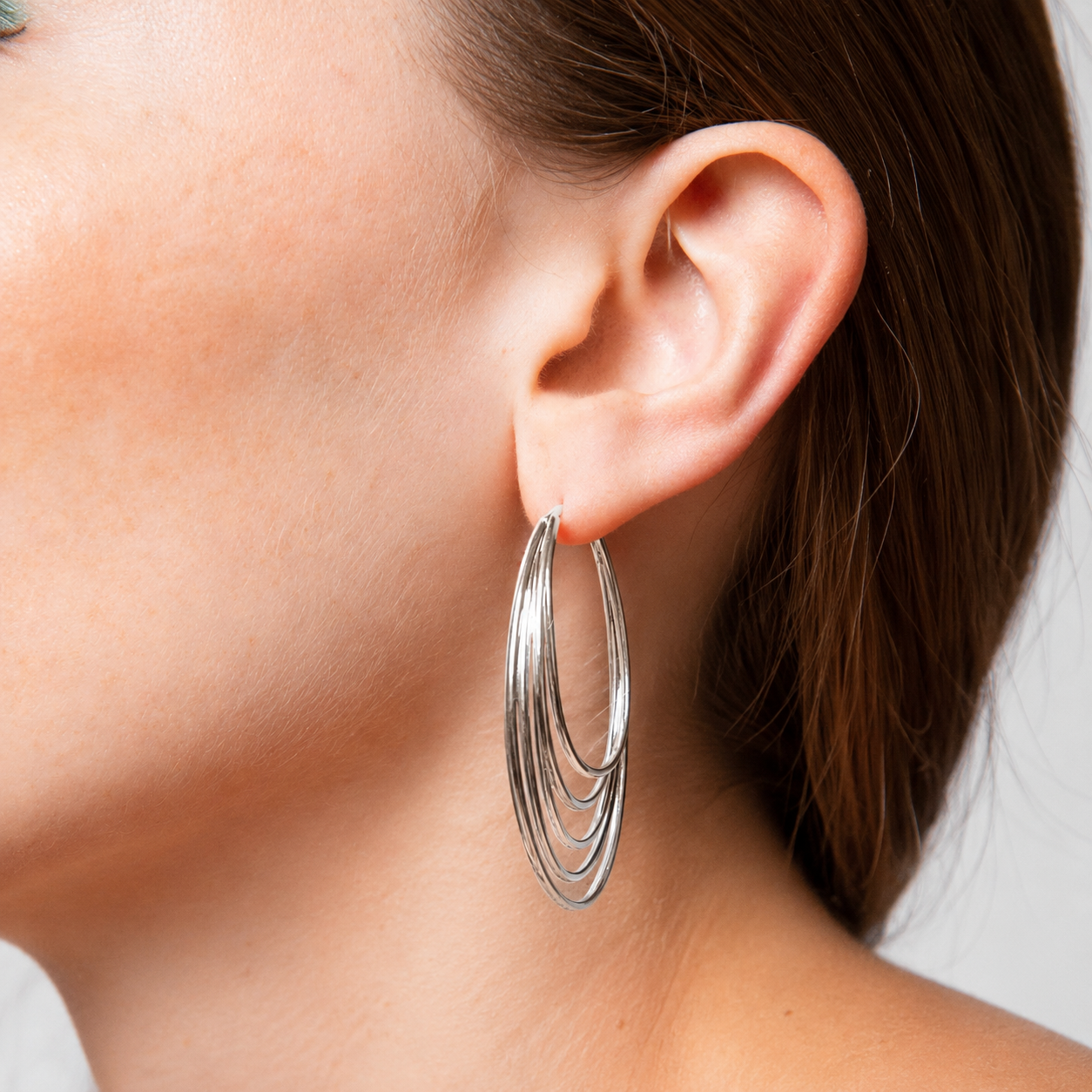 KAREN HOOPS