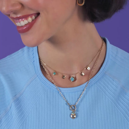 COLLIER BETTY
