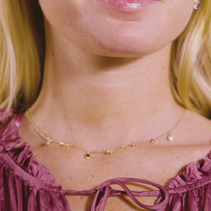 COLLIER LINA